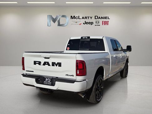 New 2026 RAM 2500 Laramie AWD/4WD image 5