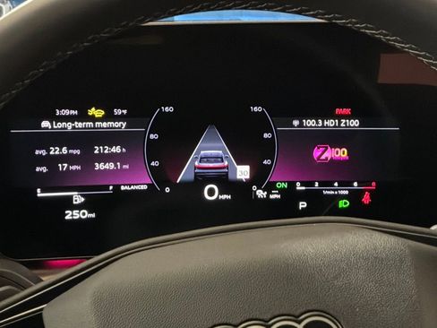 Used 2025 Audi Q5 Premium w/ Convenience Package image 16