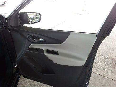 Used 2021 Chevrolet Equinox LS w/ LPO, Floor Liner Package image 22