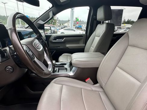Used 2025 GMC Sierra 1500 SLT w/ SLT Convenience Package AWD/4WD image 9
