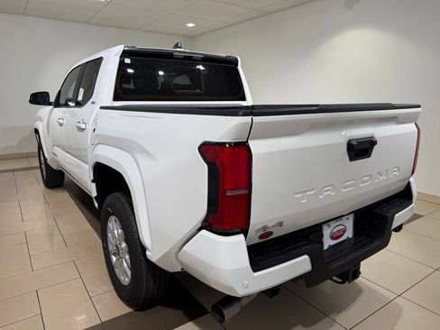 New 2026 Toyota Tacoma SR5 AWD/4WD image 3