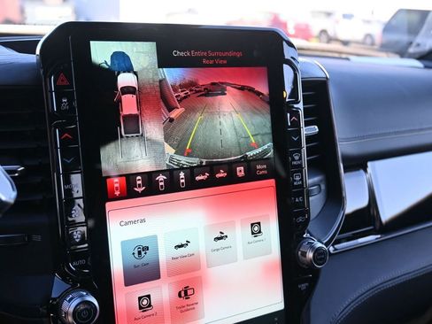 New 2025 RAM 2500 Limited image 24