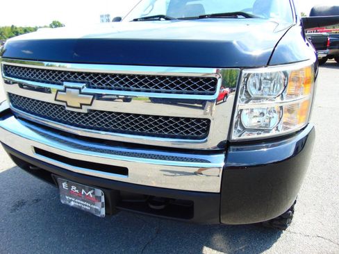 Used 2010 Chevrolet Silverado 1500 LT w/ Interior Plus Package AWD/4WD image 29