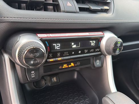 Certified 2025 Toyota RAV4 XLE AWD/4WD image 25