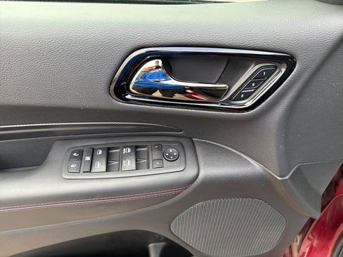 Certified 2022 Dodge Durango R/T image 11