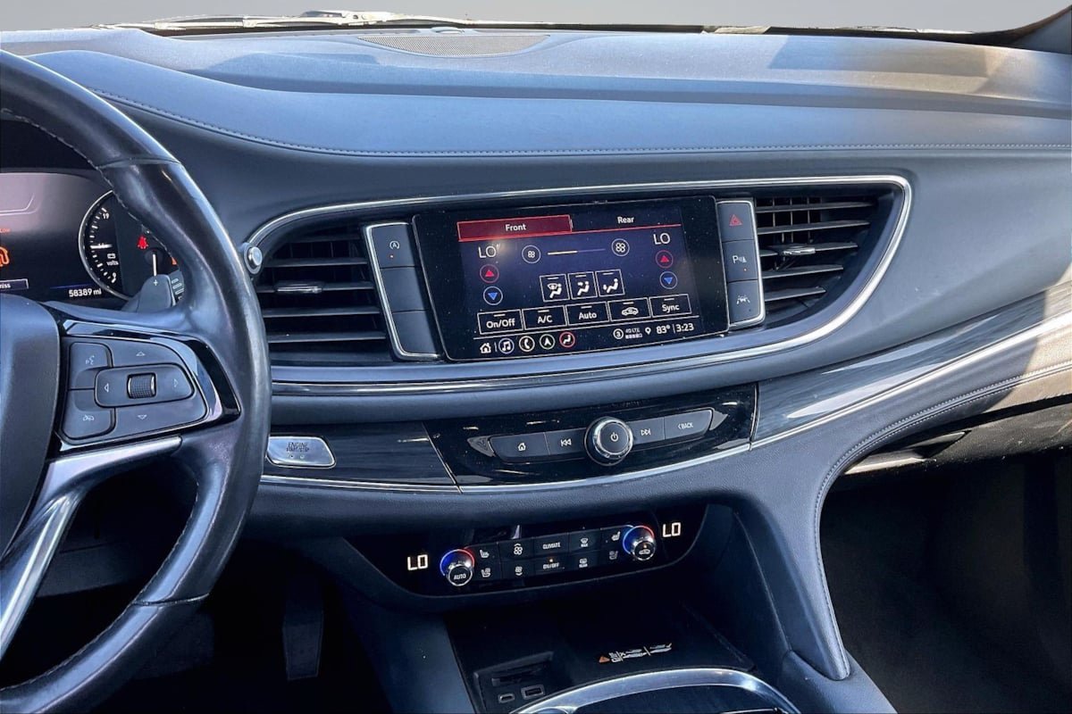 Used 2022 Buick Enclave Premium FWD image 6