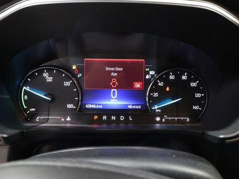 Used 2021 Ford Escape SE image 38