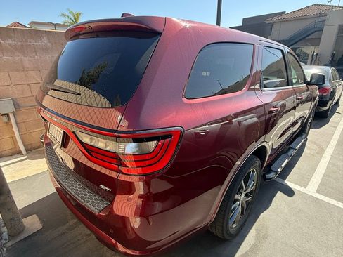 Used 2018 Dodge Durango GT AWD/4WD image 3