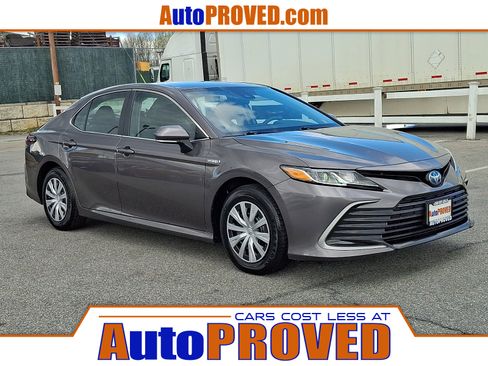 Used 2021 Toyota Camry LE FWD image 1