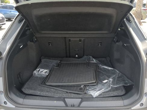 Certified 2022 Volkswagen ID.4 Pro S w/ Gradient Package RWD image 11