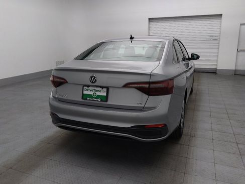 Used 2024 Volkswagen Jetta SE FWD image 7