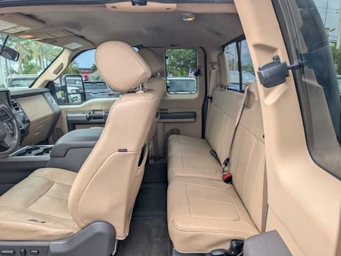 Used 2014 Ford F250 Lariat w/ Chrome Package image 13