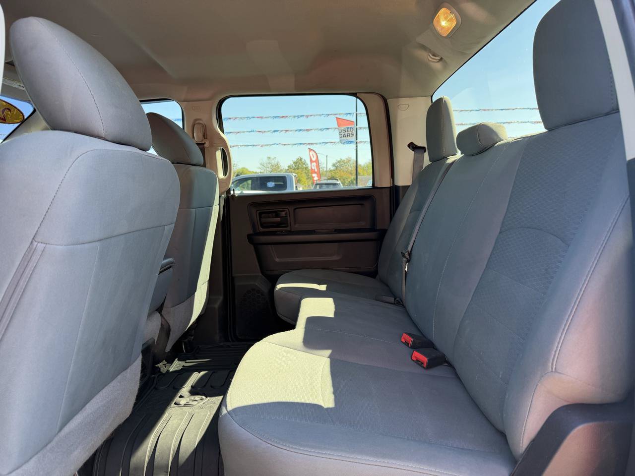 Used 2018 RAM 2500 Tradesman w/ Chrome Appearance Group AWD/4WD image 17