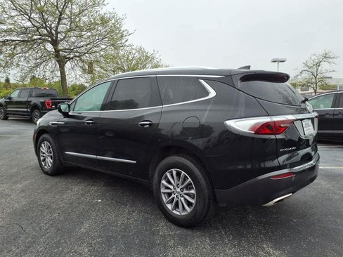 Used 2024 Buick Enclave Premium FWD image 5