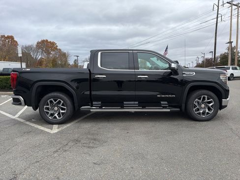 New 2026 GMC Sierra 1500 SLT w/ SLT Premium Package image 7