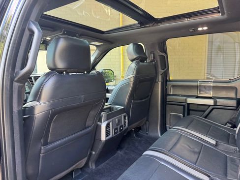 Used 2017 Ford F150 Raptor w/ Equipment Group 802A Luxury AWD/4WD image 23