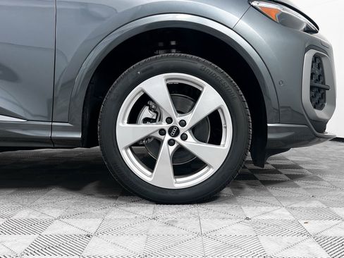 New 2025 Audi Q5 Premium Plus image 9