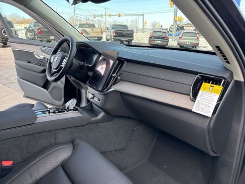New 2026 Volvo XC90 T8 Ultra w/ Protection Package Premier AWD/4WD image 38