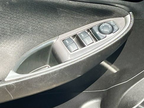 Used 2025 Chevrolet Malibu LT FWD image 18