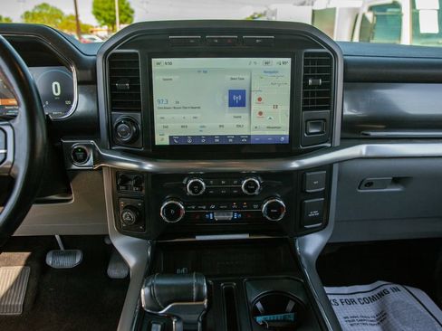 Used 2022 Ford F150 Lariat w/ Trailer Tow Package AWD/4WD image 15