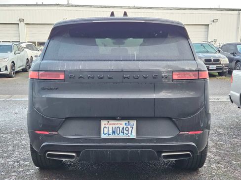 Used 2024 Land Rover Range Rover Sport SE image 3