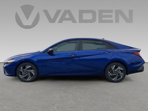 New 2025 Hyundai Elantra Sport image 4