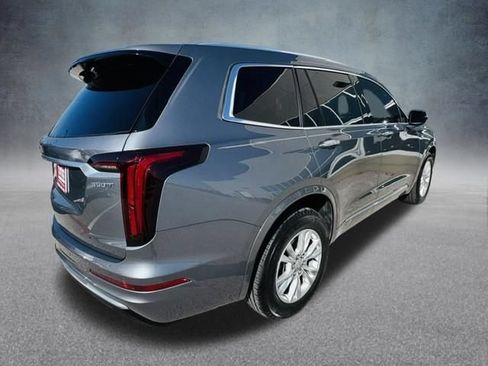 Used 2022 Cadillac XT6 Luxury AWD/4WD image 9