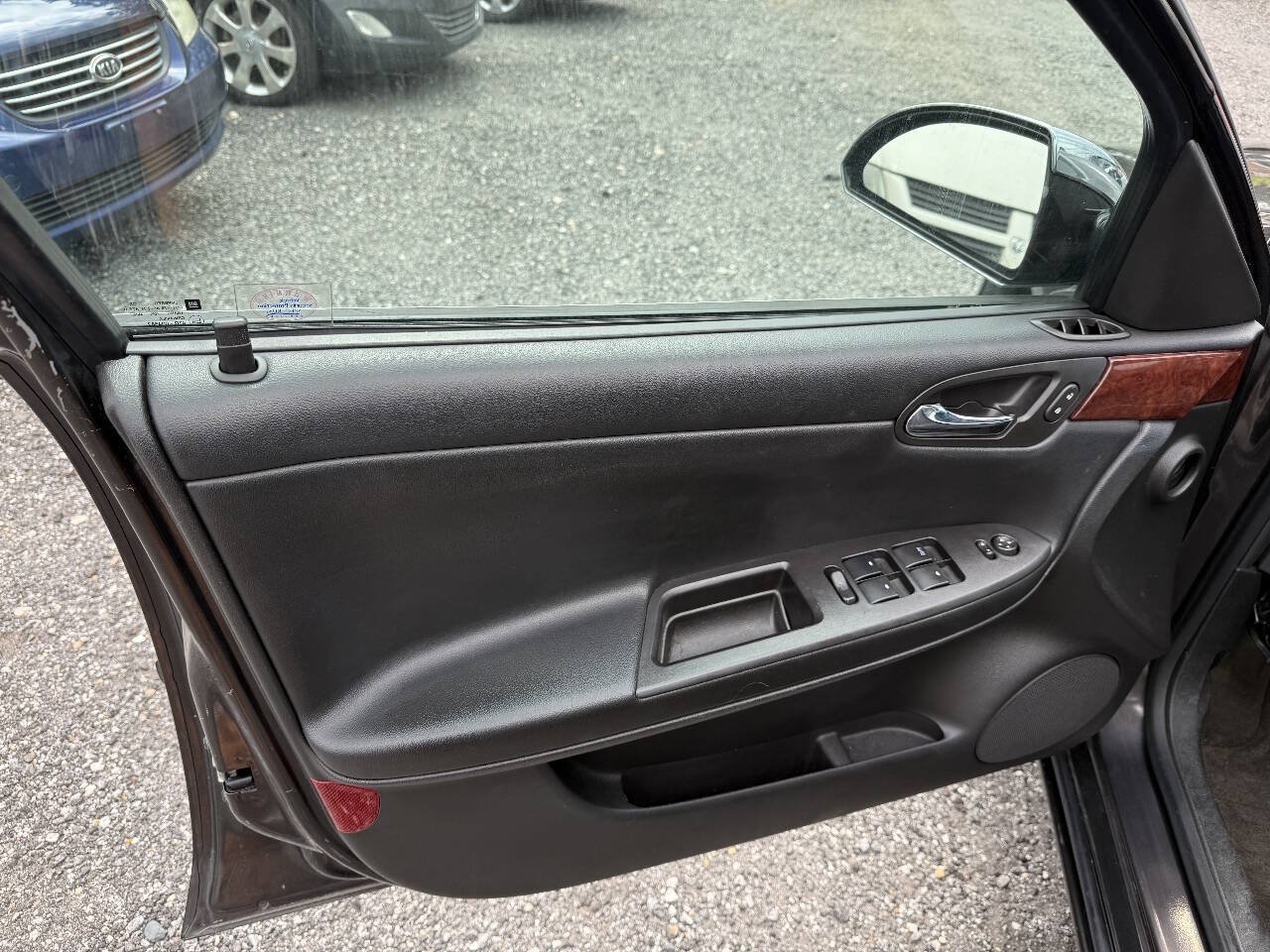 Used 2008 Chevrolet Impala LT FWD image 16