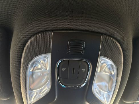 New 2026 Jeep Compass Latitude image 25