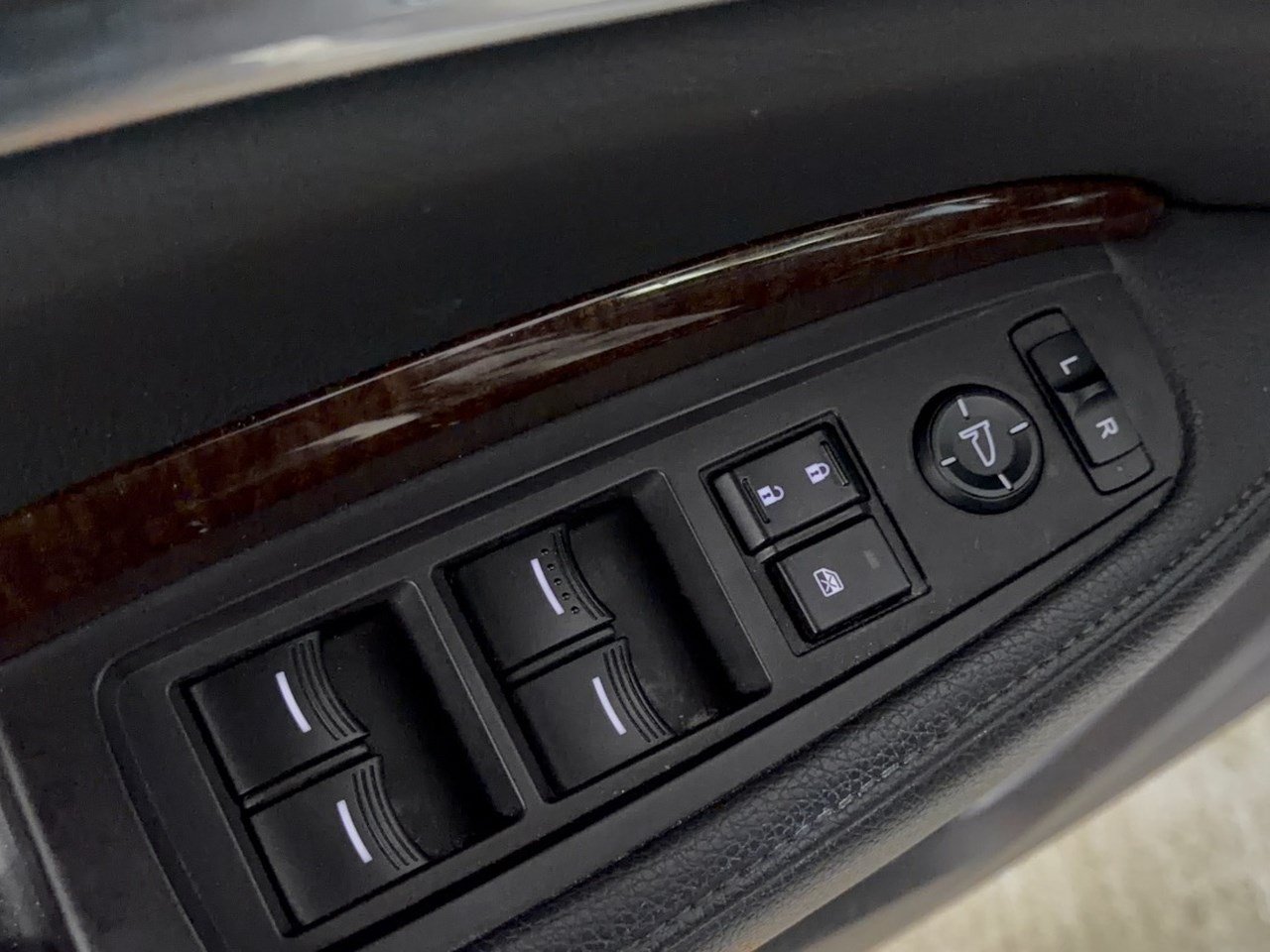 Used 2019 Acura MDX FWD image 15