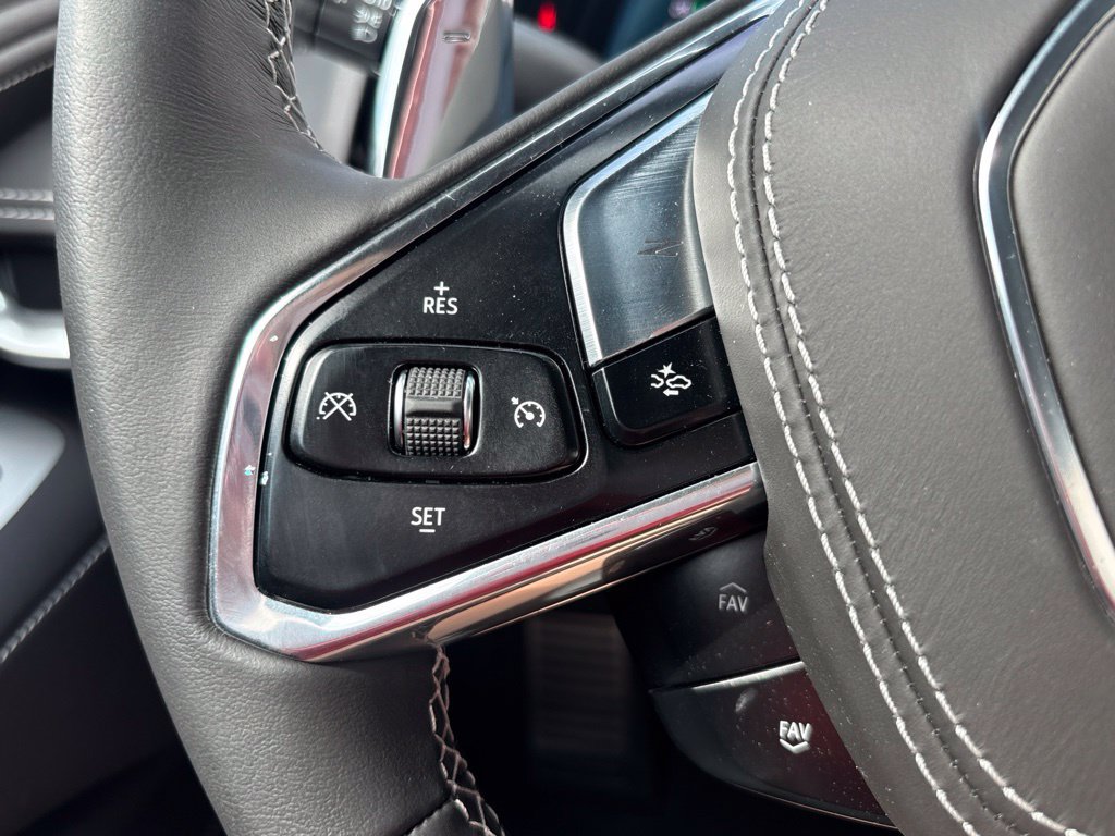 Used 2025 Chevrolet Corvette Z06 RWD image 29