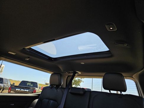 New 2025 Jeep Wagoneer Series II w/ Premium Group I image 27