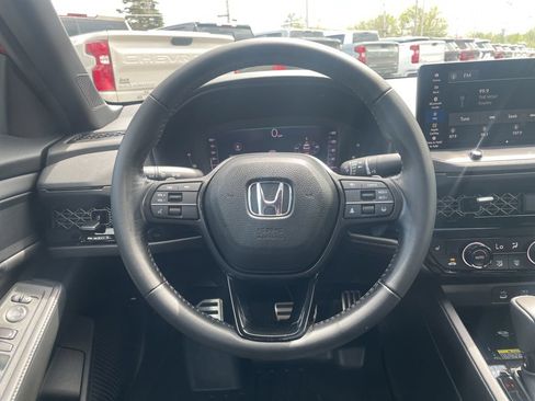 Used 2025 Honda Accord Sport image 12
