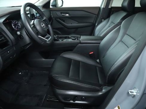 Used 2022 Nissan Rogue SL w/ SL Premium Package image 19