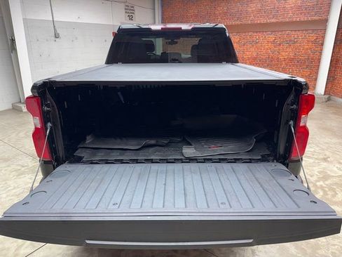 Used 2022 Chevrolet Silverado 1500 Custom Trail Boss image 24