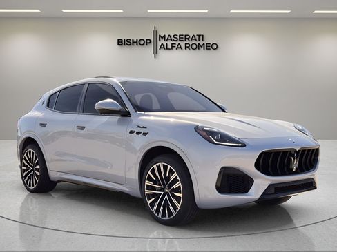 New 2025 Maserati Grecale Modena AWD/4WD image 2