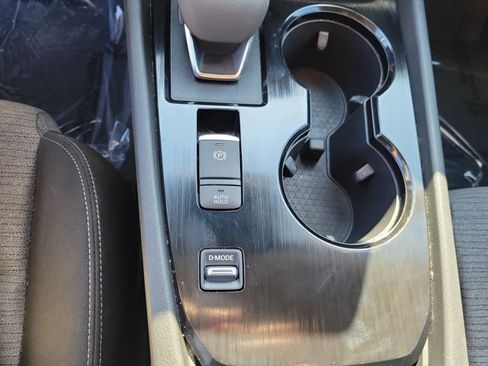 Used 2023 Nissan Rogue SV image 33