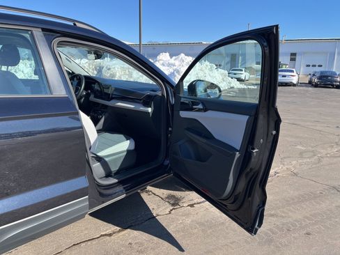 Used 2025 Volkswagen Taos S image 20