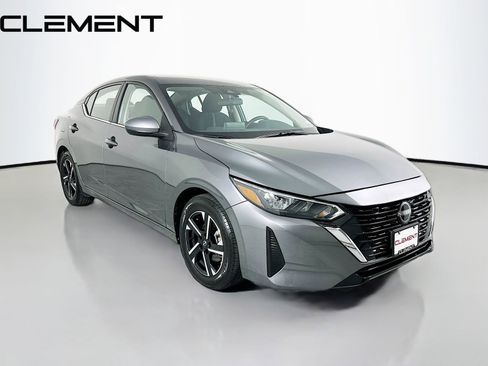 Used 2025 Nissan Sentra SV FWD image 5
