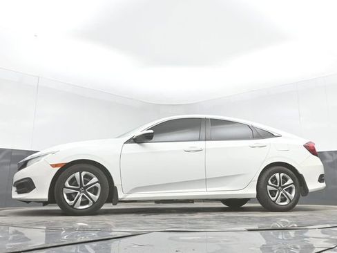 Used 2017 Honda Civic LX image 40