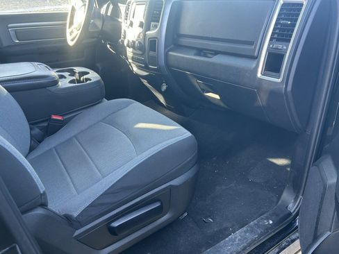 Used 2024 RAM 1500 Classic SLT image 12