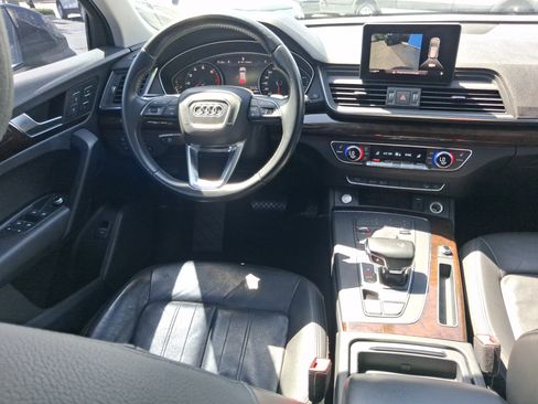 Used 2019 Audi Q5 2.0T Premium w/ Convenience Package AWD/4WD image 26
