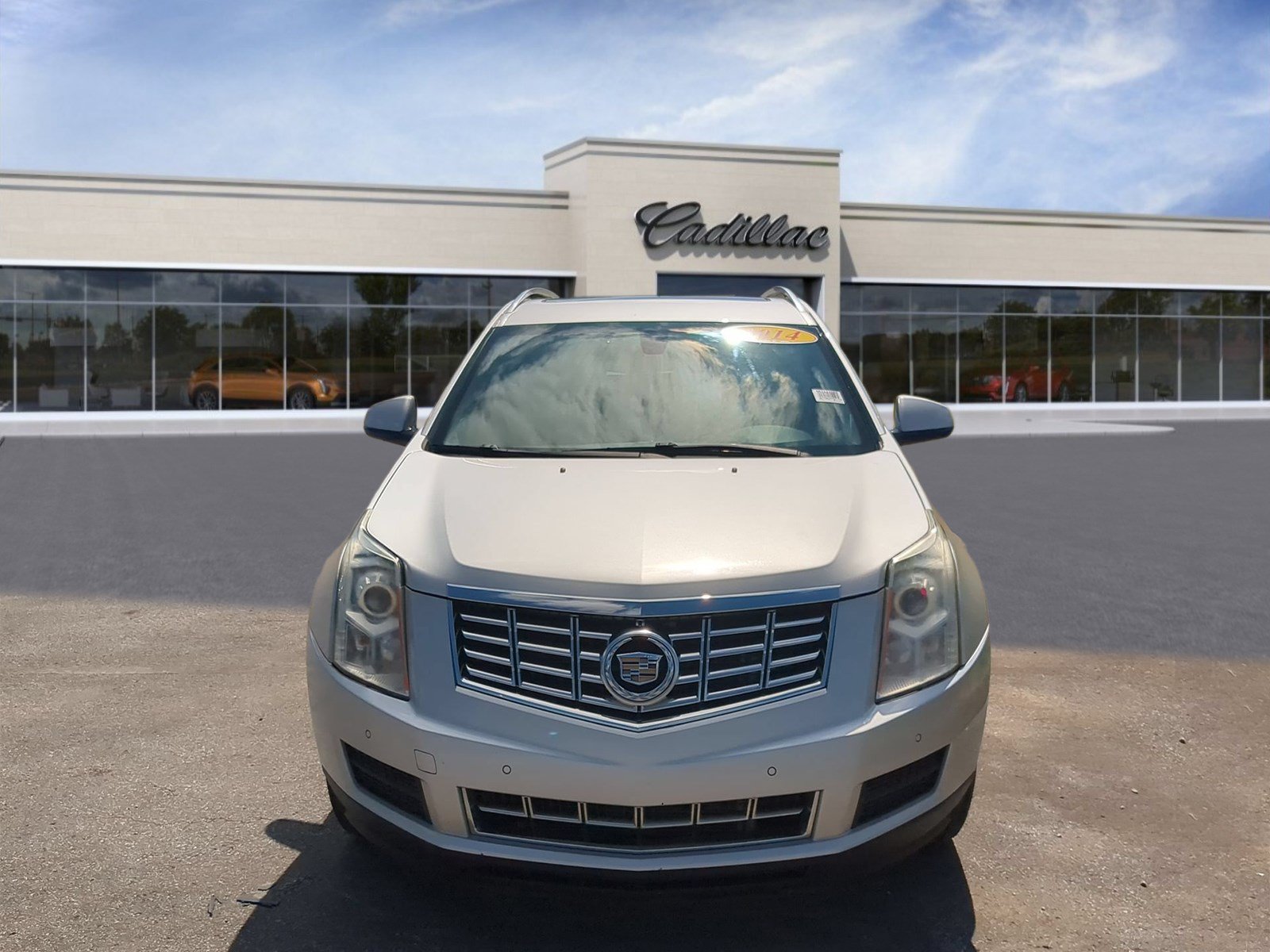 Used 2014 Cadillac SRX Luxury FWD image 3