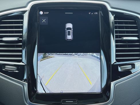 Certified 2023 Volvo XC90 B6 Ultimate w/ Protection Package Premier AWD/4WD image 19