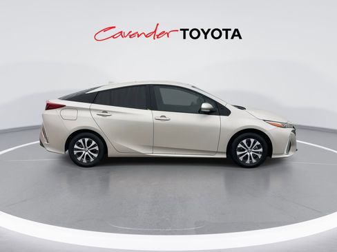 Certified 2022 Toyota Prius Prime LE image 9