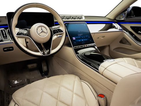 Used 2024 Mercedes-Benz Maybach S 580 4MATIC image 47