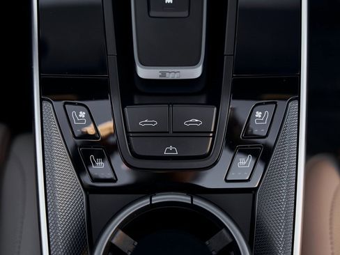 Used 2024 Porsche 911 Turbo image 62