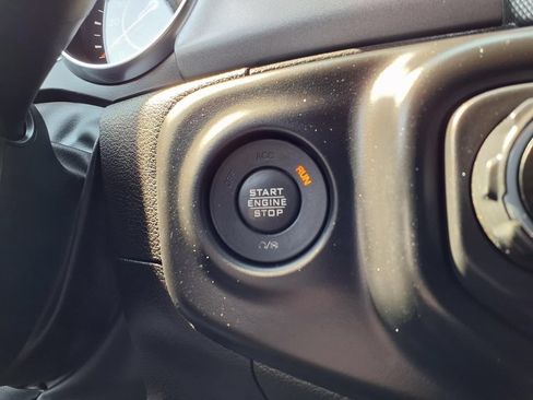 Used 2023 Jeep Wrangler Unlimited Sport AWD/4WD image 8