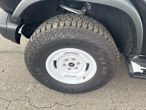 Used 2025 Ford Bronco Heritage Edition image 52