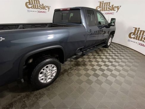 Used 2020 Chevrolet Silverado 2500 LT w/ Convenience Package image 8